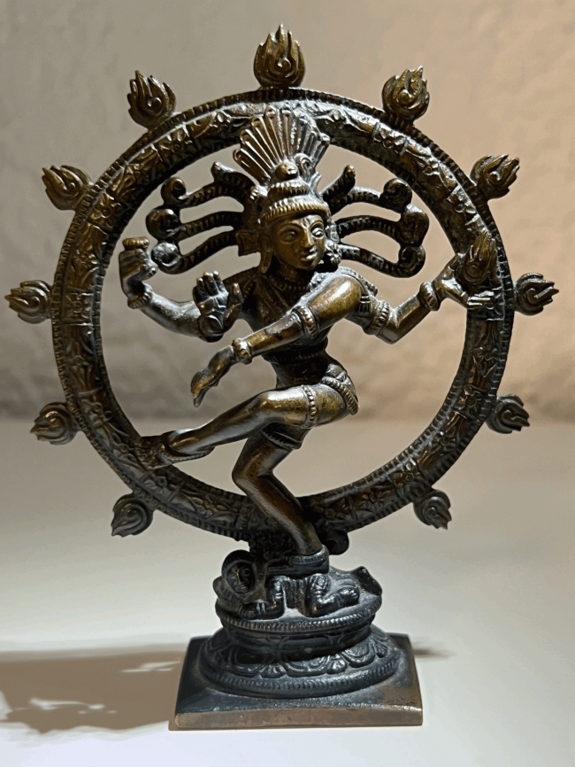 alte indische Statue der Göttin Shiva Nataraja
